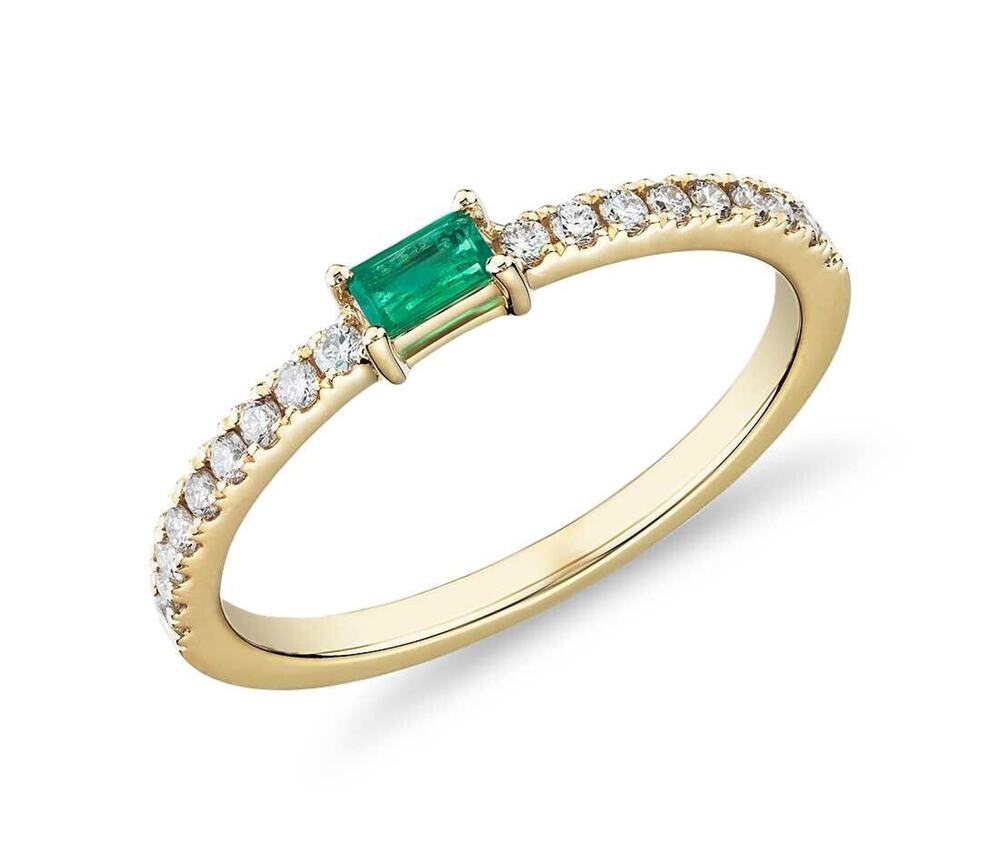 Star Of Hollywood, High End Couture, Dainty Minimalist Emerald Ring, Size 9